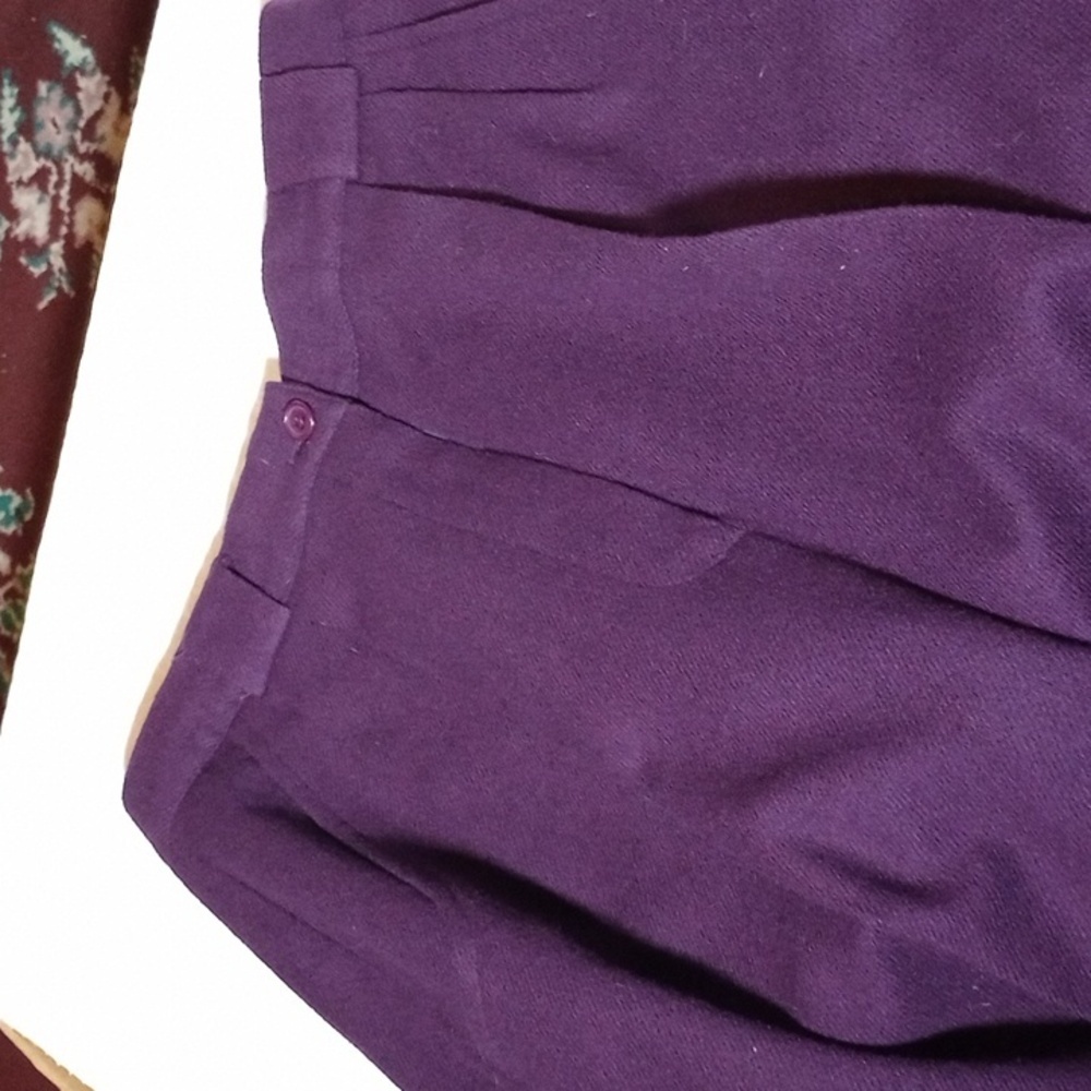 Savannah size six long women's dress pants 100% wool